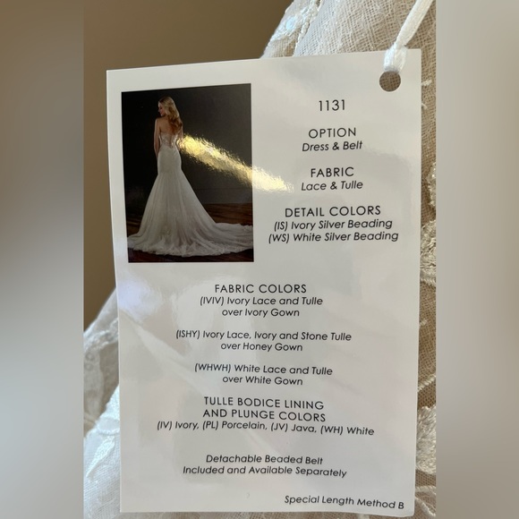 Wedding Dress with Veil for Sale - Never Worn with Tags - Picture 2 of 8